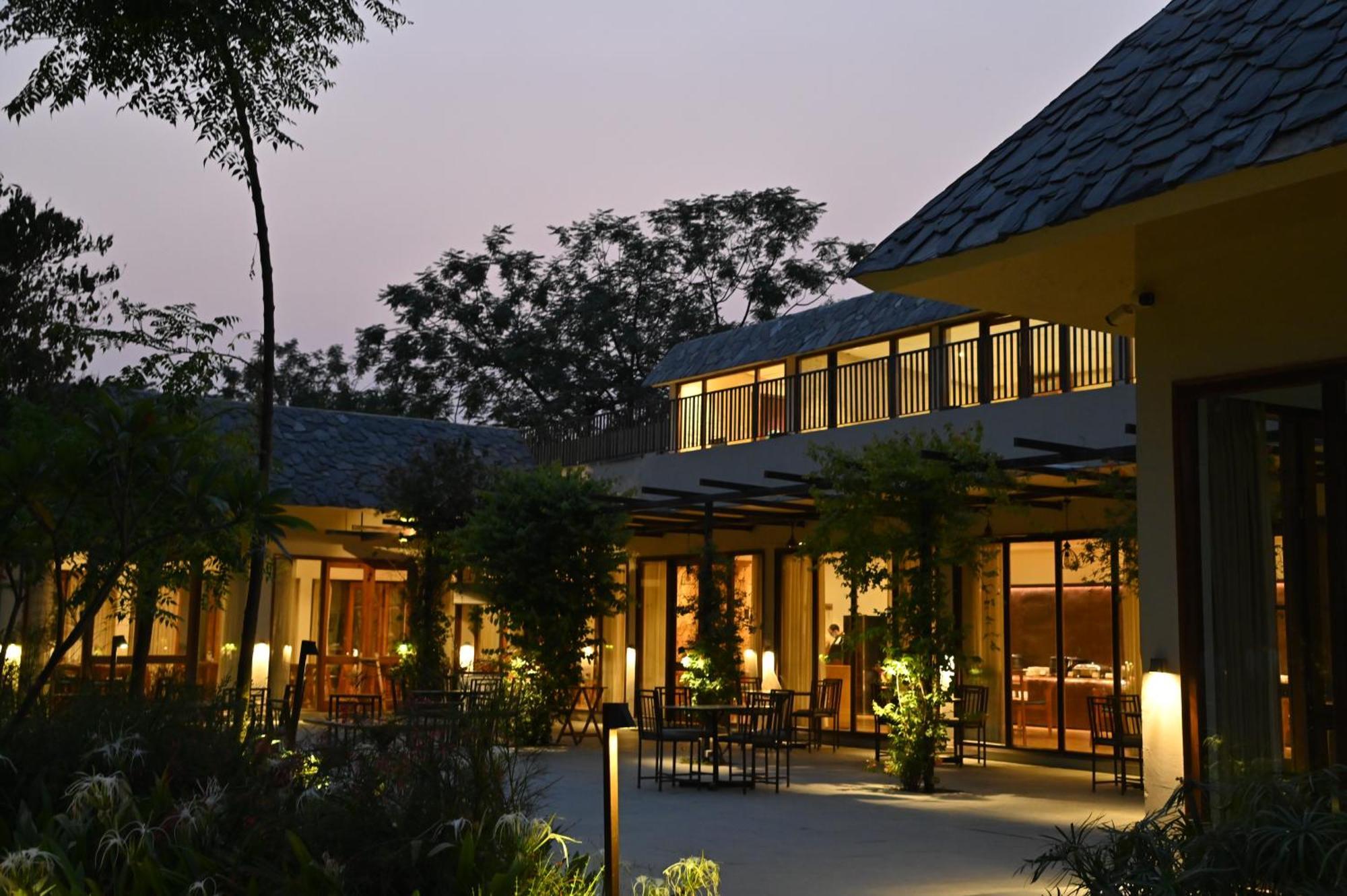 Saraca Resort & Spa Corbett Garjia Экстерьер фото